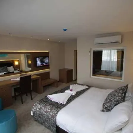 Отель Marina Boutique 3*