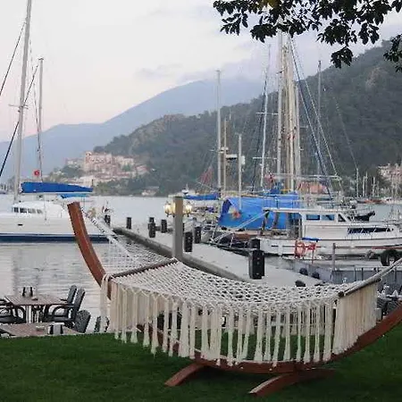 Отель Marina Boutique 3*
