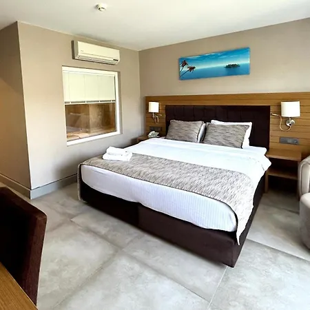 Ξενοδοχείο Marina Boutique 3*