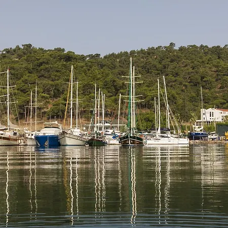 Ξενοδοχείο Marina Boutique 3*